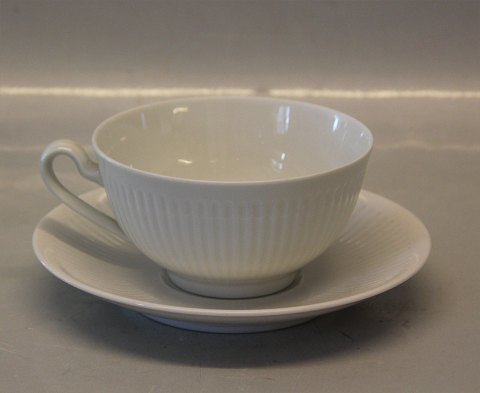 Georgiana 9957 Tekop 25 cl 5,5 x 10 cm  og underkop 15,5 cm Royal Copenhagen
