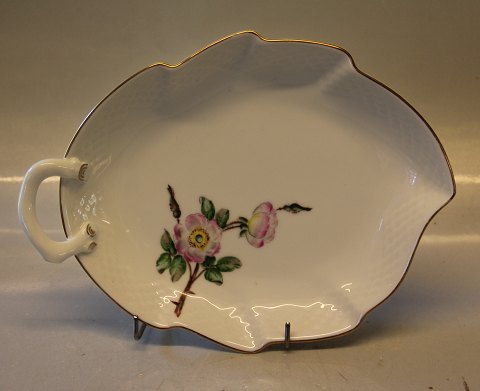 B&G Victor Hugo - vild rose på hvidt porcelæn med guldkant 199 Bladformet asiet, stor 25 cm
